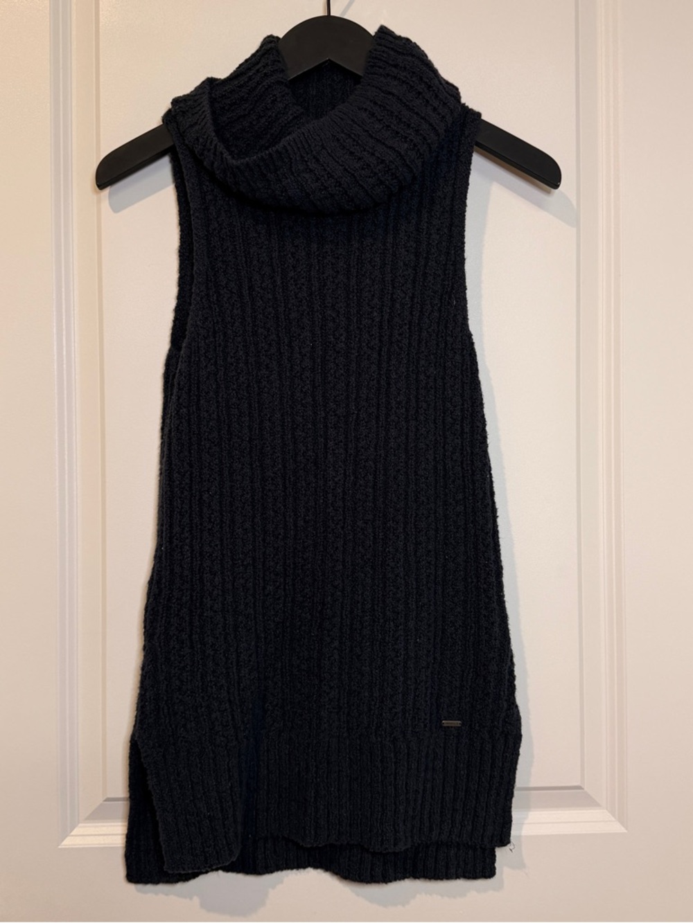 Hollister Black Sleeveless Cowl Neck Ribbed Knit Sweater